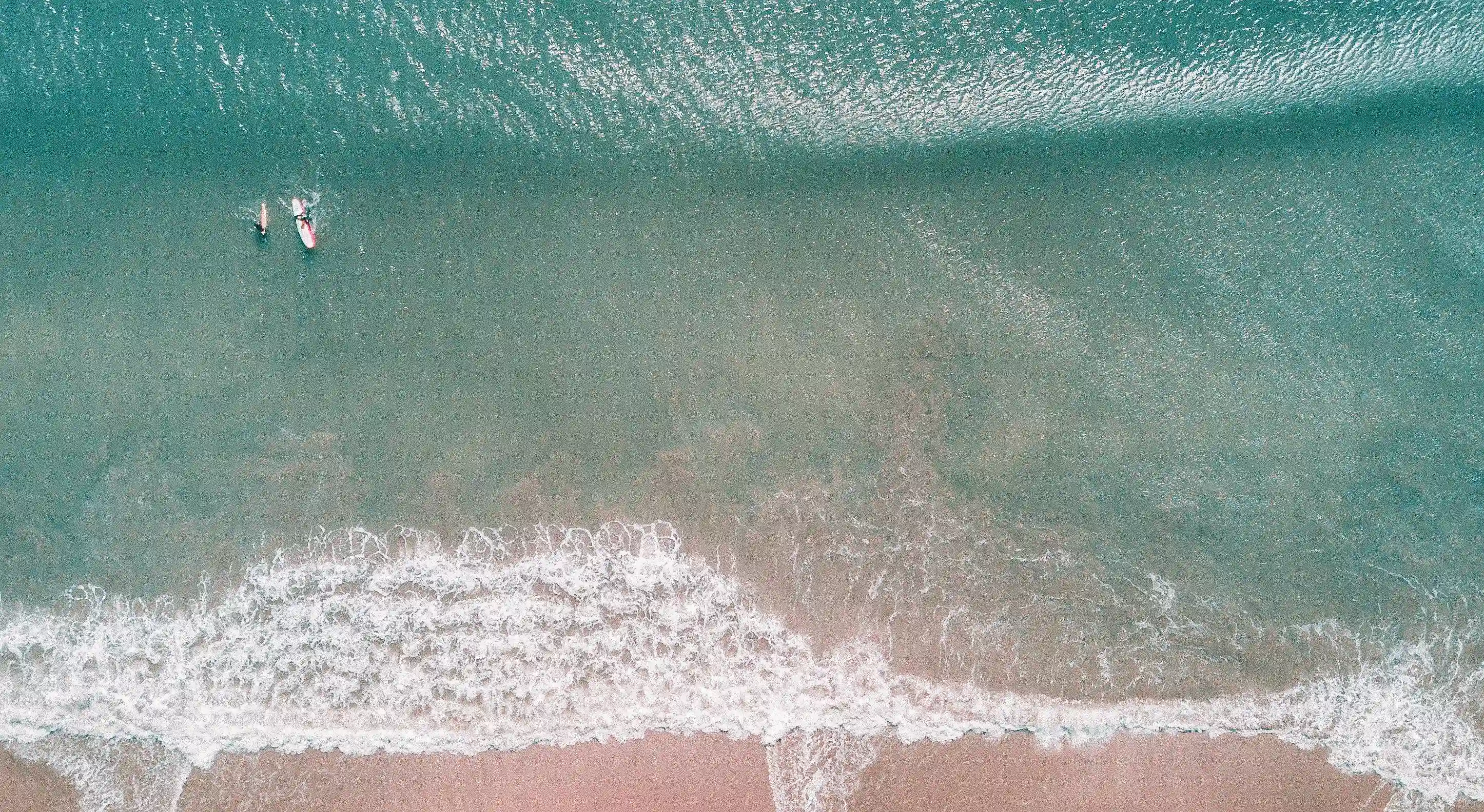 揭開「躺著也能瘦」的秘密：四個牀上減肥運動讓你輕鬆燃脂！